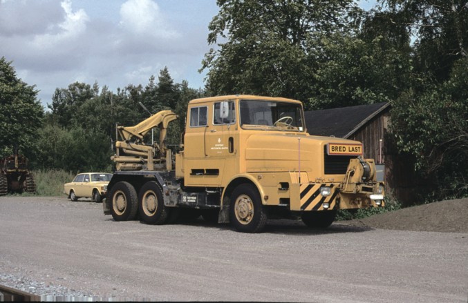 AW 1974 17B02500.jpg