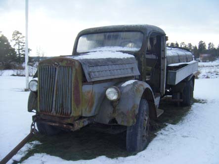 090210 002sm.jpg