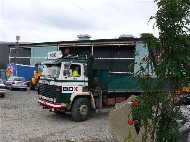 P1110157 (Small).JPG