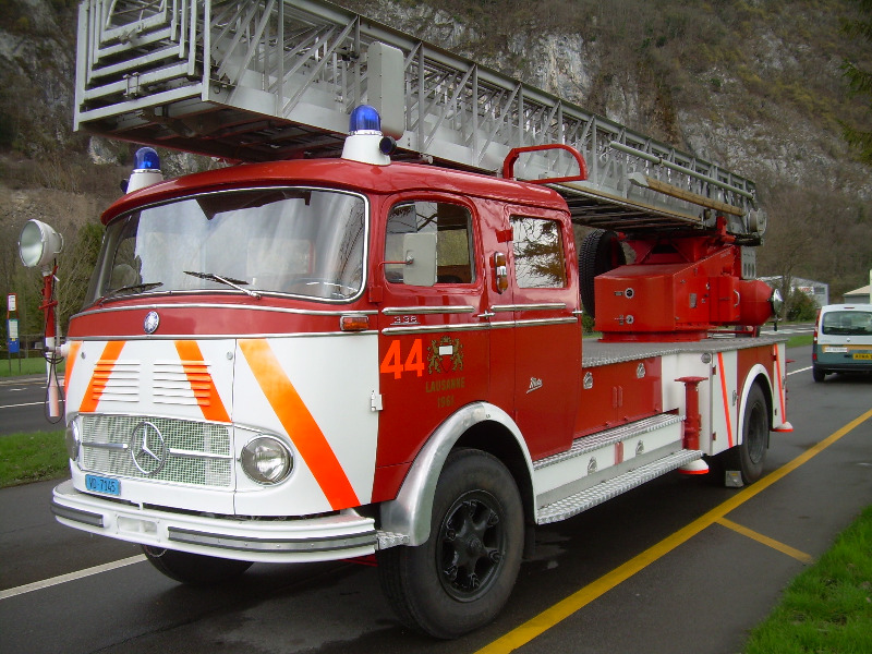 DSCN8525 - Mercedes-Benz LP338 - 1961 - Lausanne.JPG