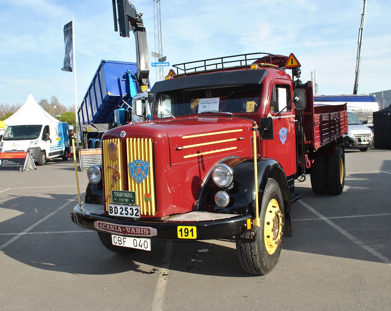 MB009 (1).jpg