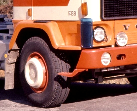 8350_b.jpg