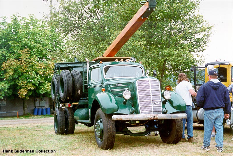 casey_hull_41_mack_fp2.jpg