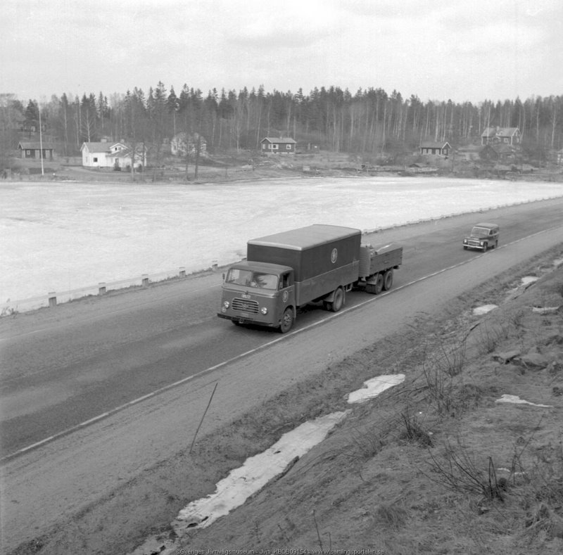 Volvo på väg.jpg