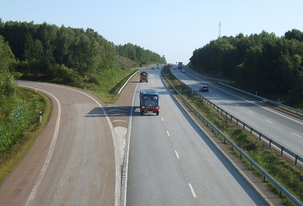 S5001256_3b.JPG