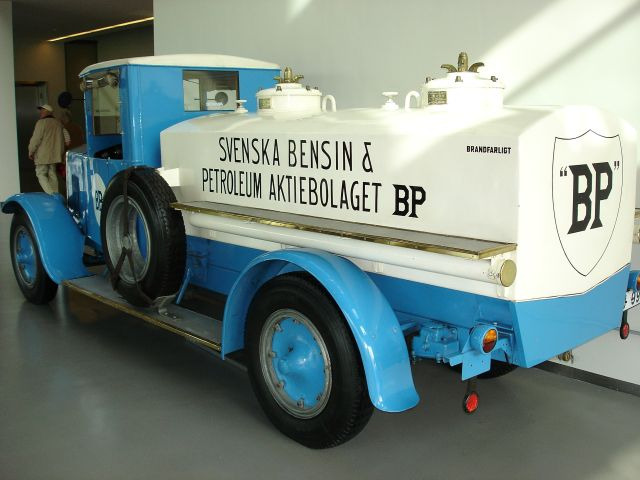 Scania-Vabis 3251 - 1927 - EUU997 - Svenska BP - 05.JPG