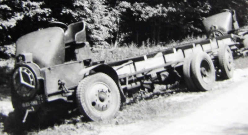 Busschassier i Frankrike - 4821a.JPG