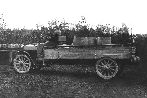 Lastbil år1917v.jpg