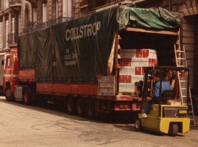 der lastes rødvin i Bordeaux til de tørstige danskere.jpg