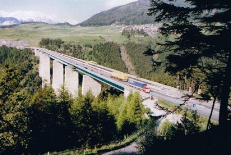 Europabroen over Brennerpasset.jpg