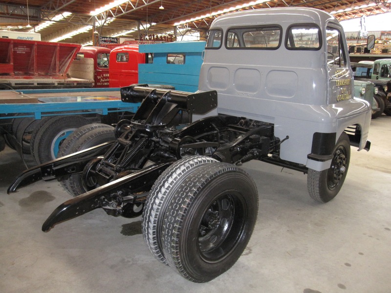 Bedford SAG - 1952 - Ch # 8135 - Med Scarab för 14350 kg Totalvikt - 03.JPG