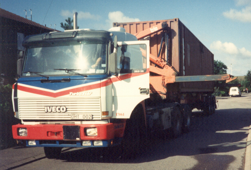 Iveco Turbostar 260-36 - OHT002 - För Trpt Till USA.JPG